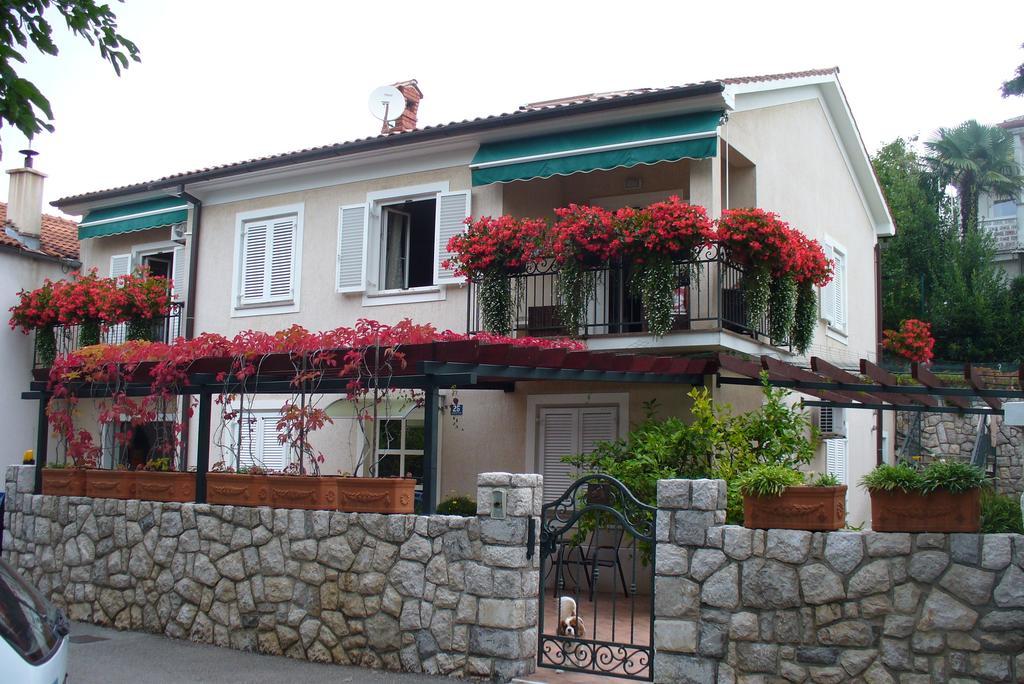 Apartment Gotier Sodici Rum bild